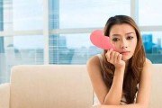 女人分手后不该对前男友做这三件事（分手后不应当过度纠缠、造谣中伤和复仇报复）