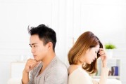 如何挽回离婚后的感情？（掌握最佳挽回期，重建幸福家庭）