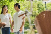 恋爱中情人不主动联系我了，该怎么办？（分析原因与挽回方法，从感情出发的建议）