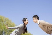 如何用二次吸引正确挽回前任？（全面解析，15个技巧帮你成功挽回前任！）