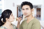 以他为我离婚我订婚了，该如何处理？（遭遇感情纠葛后的情感困惑与选择）