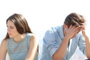 如何挽回因脚踏两条船而分手的女友？成功挽回女友的关键在哪里？